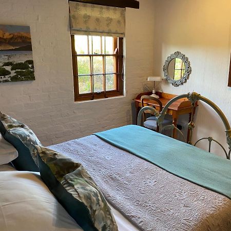 Hidden Stream Cottage Betty's Bay Eksteriør billede